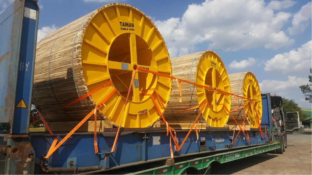 So Sánh Dây Tăng Đơ Tự Rút Với Dây Buộc Truyền Thống: Lựa Chọn Nào Tốt Hơn ?