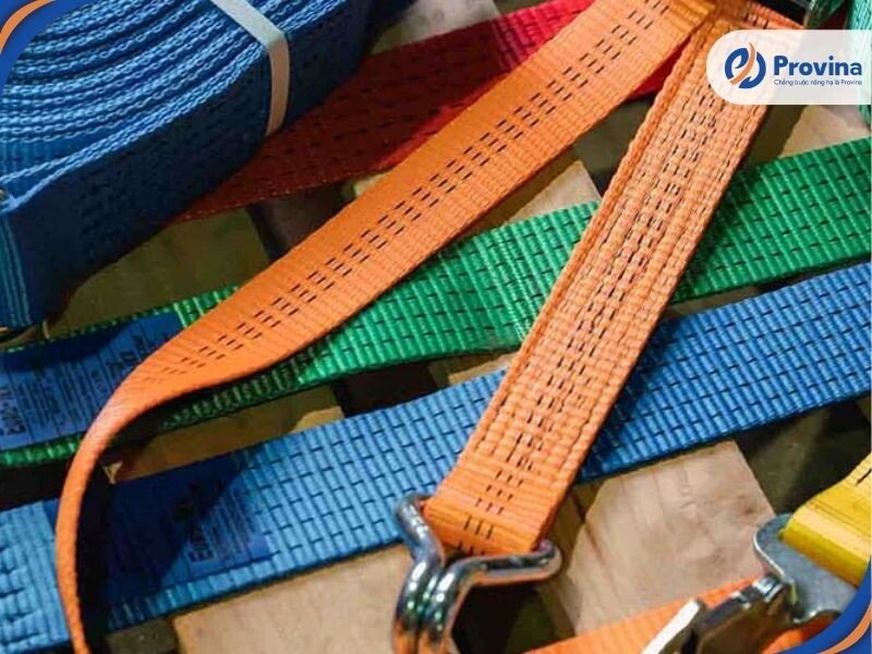 Các Yếu Tố Cần Xem Xét Khi Chọn Dây Chằng Hàng