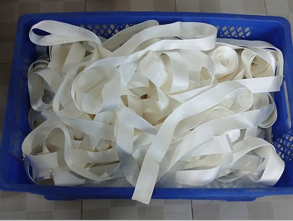 Dây cẩu trắng dùng một lần được sản xuất tại nhà máy PROVINA