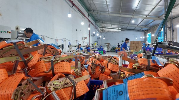 Dây tăng đơ được sản xuất tại nhà máy của PROVINA
